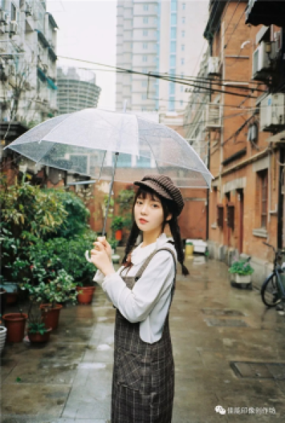 ----雨天摄影：在梅雨季节捕捉美丽的人像--