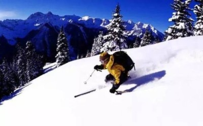 滑雪雪镜什么牌子好，玩滑雪应该怎么选择雪镜有没有平价的推荐