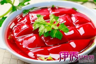 【鸭血与紫菜的美味汤】鸭血与紫菜的美味汤怎么做  几招教你轻松做出来！