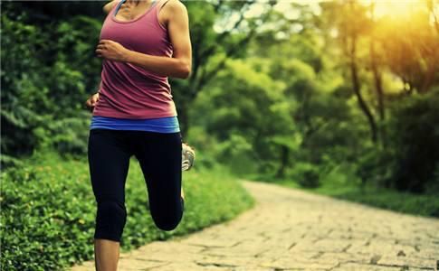 跑步多久免疫力才增加，坚持跑步多久身体会出现明显
